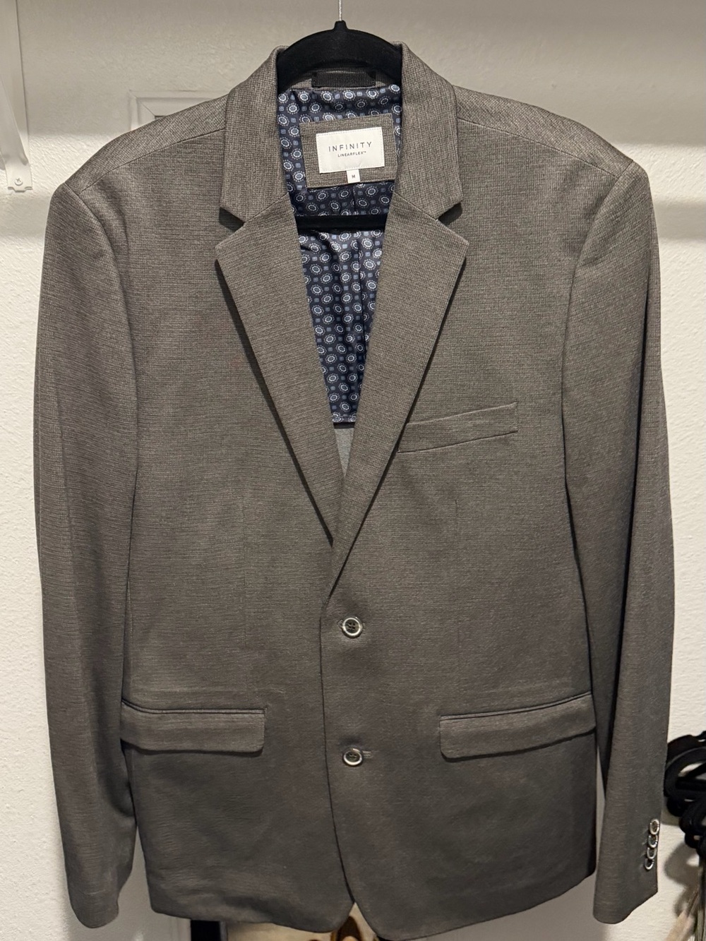 INFINITY Light Gray Men's Travel Blazer - Classic Two-Button Sport Coat